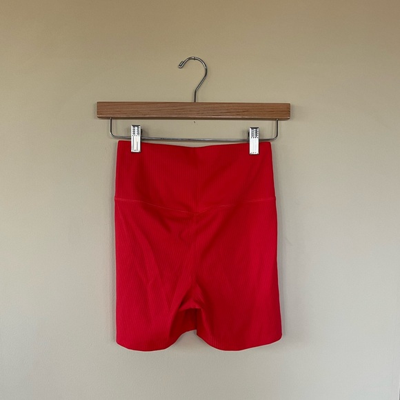 Girlfriend Collective Ribbed Shorts - Picture 2 of 4